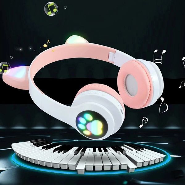 Беспроводные наушники с кошачьими ушками и RGB подсветкой Cat VZV 23M. Цвет: розовый 286000 фото